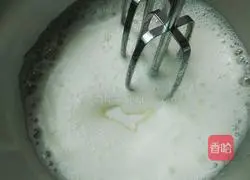 Illustration of how to make chiffon cake (eight inches) 9