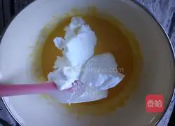 Illustration of how to make six-inch chiffon cake 16