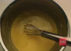 Illustration of how to make chiffon cake 3