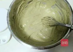 Matcha Honey Bean Cake Roll Recipe Illustration 3