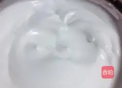 Double-layer blueberry honey bean cake roll recipe illustration 10