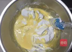 Illustration of how to make cream cake 11