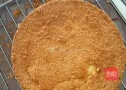 Home version of baking chiffon cake recipe illustration 13