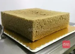 Illustration of how to make 10-inch coffee sponge cake 15