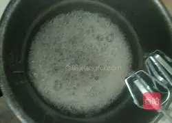 Illustration of how to make cream cake roll 7