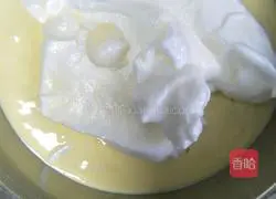 Illustration of how to make six-inch chiffon cake 8