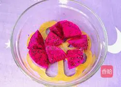 Fire Dragon Illustration of how to make fruit milk pancakes (flower shape) 2