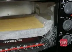 Illustration of how to make cream fruit cake roll 11