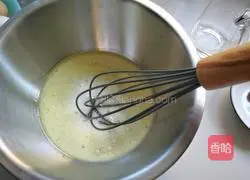 Illustration of how to make chiffon cake 3