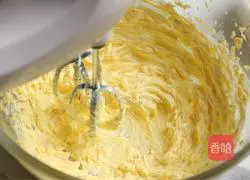 Illustration of how to make flower-shaped cookies 3