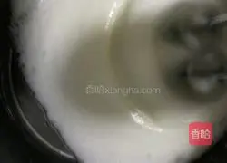 Blueberry Cake Illustration of how to make a roll 4