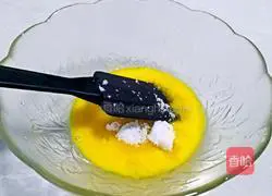 Pumpkin puree cake roll recipe illustration 4