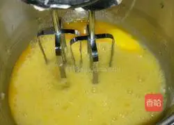 Illustration of how to make sponge raisin sandwich cake 2