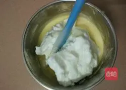 Illustration of how to make chiffon cake (six inches) 11