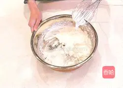 Illustration of how to make yam rolls with green juice 6