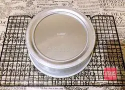 Spinach juice chiffon cake-eight-inch recipe illustration 14