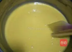 Strawberry Cake Roll Recipe Illustration 3