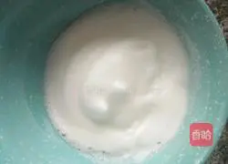 Illustration of how to make chiffon cake 6