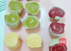 Illustration of how to make spiral egg yolk cake 14