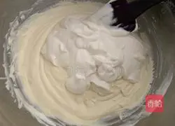 Illustration of how to make frozen cheesecake (no bake) 13