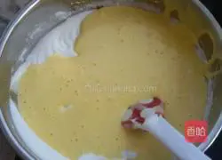 Illustration of how to make eight-inch chiffon cake 14