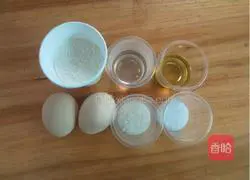 Six Illustration of how to make chiffon cake 1