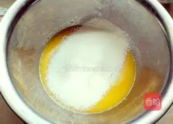 Illustration of how to make chiffon cake (eight inches) 4