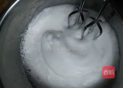 Two-color cocoa cake roll recipe 2