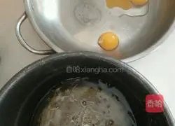 Illustration of how to make cream cake roll 2