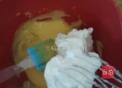 Illustration of how to make 8-inch perfect chiffon cake 6