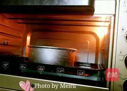 Illustration of how to make eight-inch yogurt chiffon cake 11