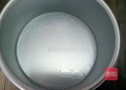 Illustration of how to make chiffon cake 18