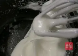 Blueberry Cake Roll Recipe Illustration 5