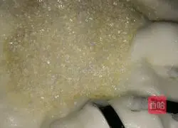 Illustration of how to make eight-inch chiffon cake 6