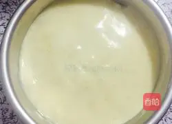 Illustration of how to make chiffon cake 15