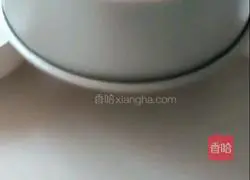 Illustration of how to make eight-inch chiffon cake 6