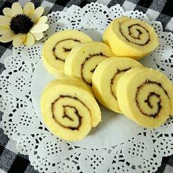 Orange cake roll