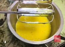 Illustration of how to make 8-inch chiffon cake 8