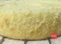 Chiffon Cake (6 inches) Recipe Illustration 16