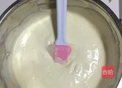 Illustration of how to make chiffon cake 11