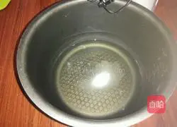 Illustration of how to make chiffon cake 4