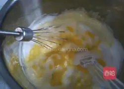 Illustration of how to make cream cake roll 5