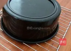 Illustration of how to make 8-inch chiffon cake 13