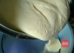 Illustration of how to make chiffon cake 17