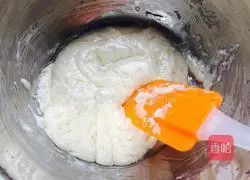 Hot Noodles Chiffon Cake (8 inches) Recipe Illustration 5