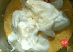 Illustration of how to make eight-inch chiffon cake 15