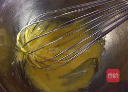 Illustration of how to make chiffon cake 1