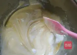 Strawberry Jam Cake Roll Recipe Illustration 6