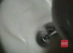 Chiffon Cake Recipe Illustration 5