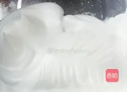 Illustration of how to make chiffon cake 8